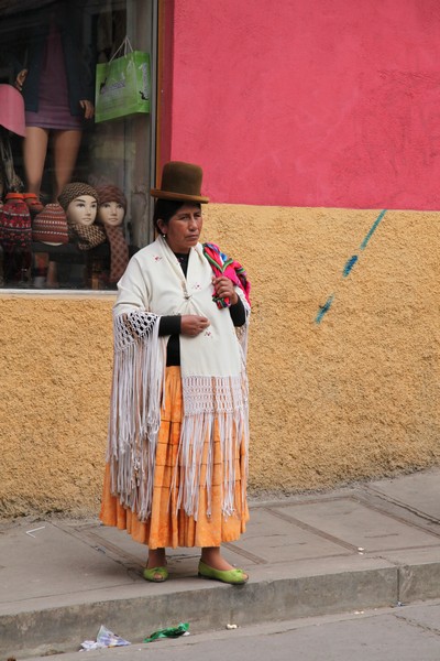 cholitas, bolivian woman